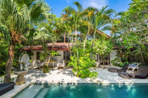 Ocean Star Villa Five near the KuDeTa Beach